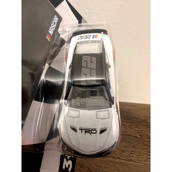 Lionel Racing Nascar Authentic Next Gen Test Car 1:64 Diecast 2022 Wave 1 - Picture 3 of 11